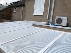 Veranda zonwering Onze zonwering kan op maat worden gemaakt voor iedere veranda